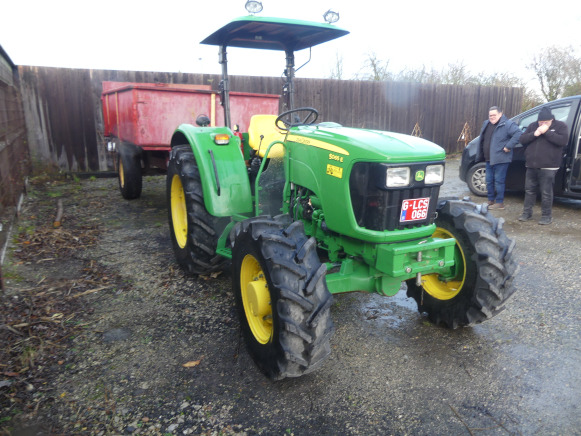Tracteur John Deere 5065 E - Traktors: foto 2 Tracteur John Deere 5065 E - Traktors: foto 2