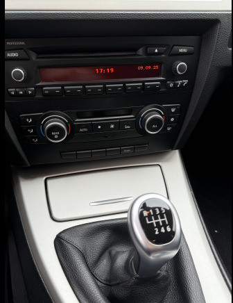 Voiture BMW 316D (2011-212.866 km-VIN:WBAPR51080E719674) - Vieglā automašīna: foto 3 Voiture BMW 316D (2011-212.866 km-VIN:WBAPR51080E719674) - Vieglā automašīna: foto 3