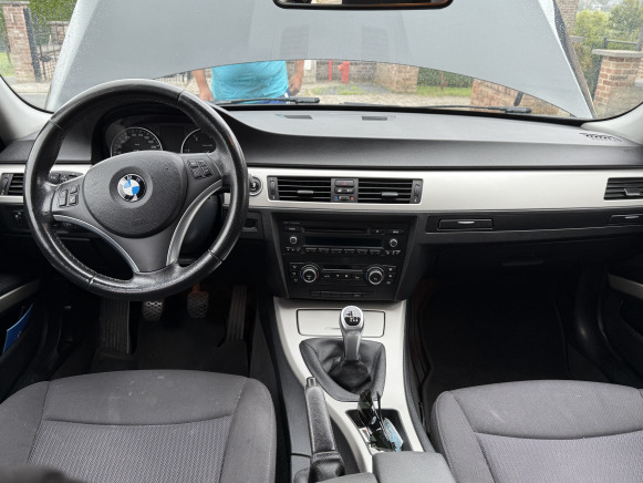 Voiture BMW 316D (2011-212.866 km-VIN:WBAPR51080E719674) - Vieglā automašīna: foto 5 Voiture BMW 316D (2011-212.866 km-VIN:WBAPR51080E719674) - Vieglā automašīna: foto 5