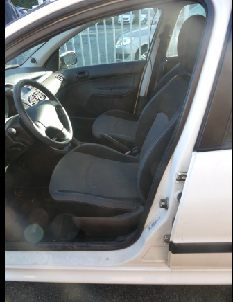 Voiture Peugeot 206 (2006-87.764 km) - Vieglā automašīna: foto 5 Voiture Peugeot 206 (2006-87.764 km) - Vieglā automašīna: foto 5
