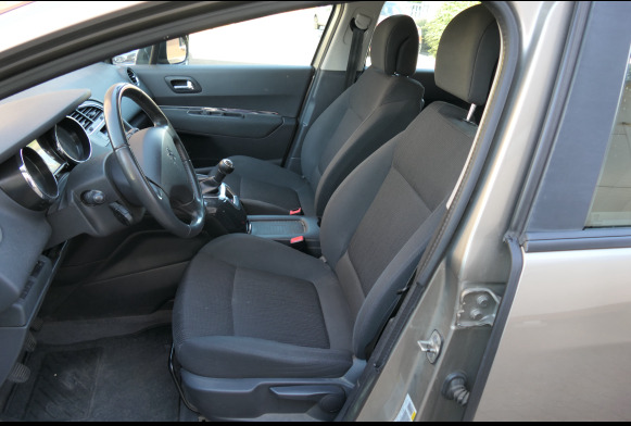 Voiture Peugeot 5008 (2013-165.686 km) - Vieglā automašīna: foto 5 Voiture Peugeot 5008 (2013-165.686 km) - Vieglā automašīna: foto 5
