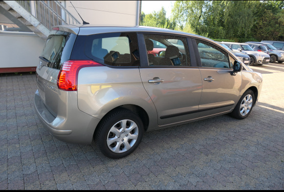 Voiture Peugeot 5008 (2013-165.686 km) - Vieglā automašīna: foto 3 Voiture Peugeot 5008 (2013-165.686 km) - Vieglā automašīna: foto 3