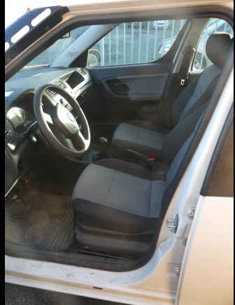 Voiture Skoda Roomster (2010-118.919 km) - Vieglā automašīna: foto 5 Voiture Skoda Roomster (2010-118.919 km) - Vieglā automašīna: foto 5