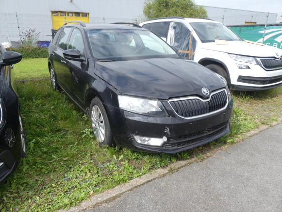 Voiture break Skoda Octavia Combi (2015-167.000 km) - Vieglā automašīna: foto 2 Voiture break Skoda Octavia Combi (2015-167.000 km) - Vieglā automašīna: foto 2