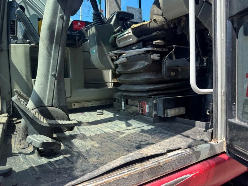 Riteņu ekskavators Takeuchi TB1160W: foto 9