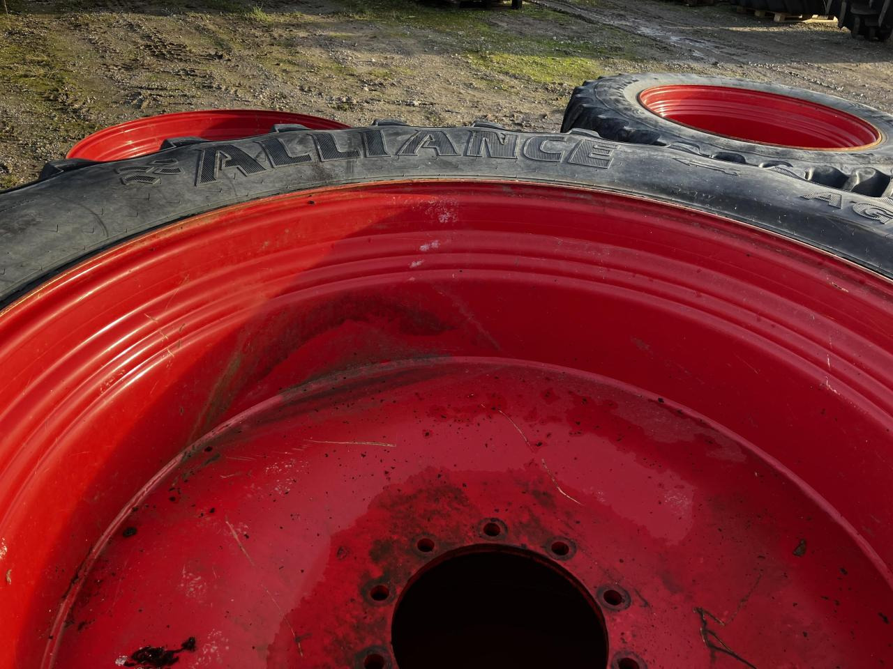 Alliance 520/85R46 VF - Riepa - Lauksaimniecības tehnika: foto 3 Alliance 520/85R46 VF - Riepa - Lauksaimniecības tehnika: foto 3