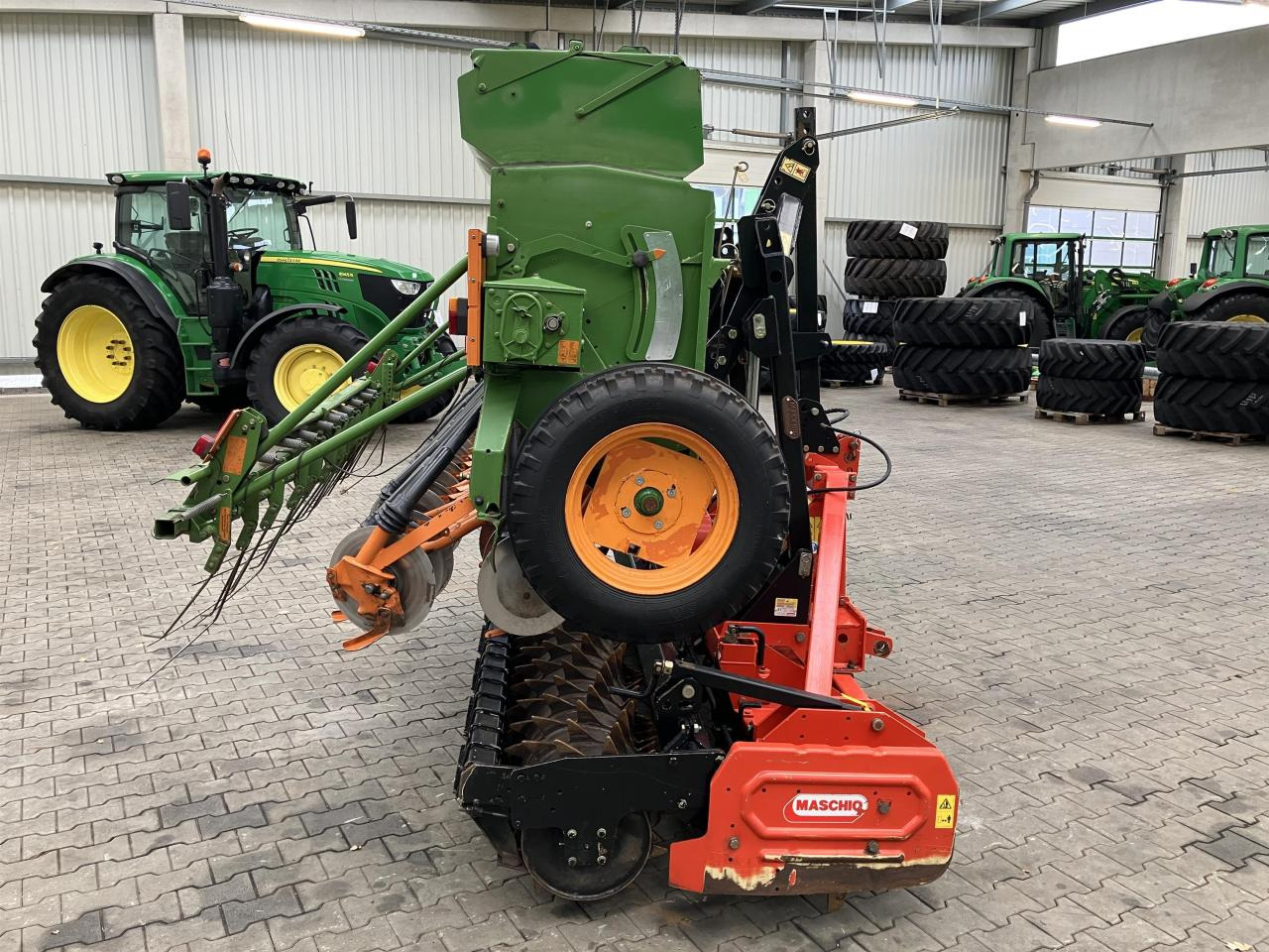 Amazone D8/30 Super - Sējmašīna: foto 3 Amazone D8/30 Super - Sējmašīna: foto 3