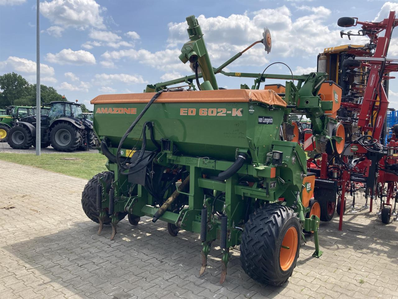 Amazone ED602K - Precīzās izsējas sējmašīna: foto 1 Amazone ED602K - Precīzās izsējas sējmašīna: foto 1