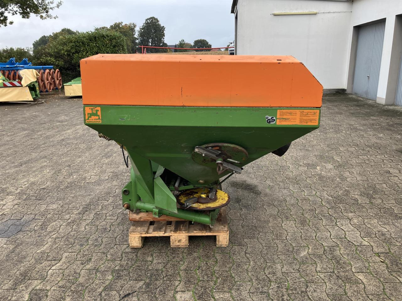 Amazone ZA-U 1001 - Minerālmēslu izkliedētājs: foto 2 Amazone ZA-U 1001 - Minerālmēslu izkliedētājs: foto 2