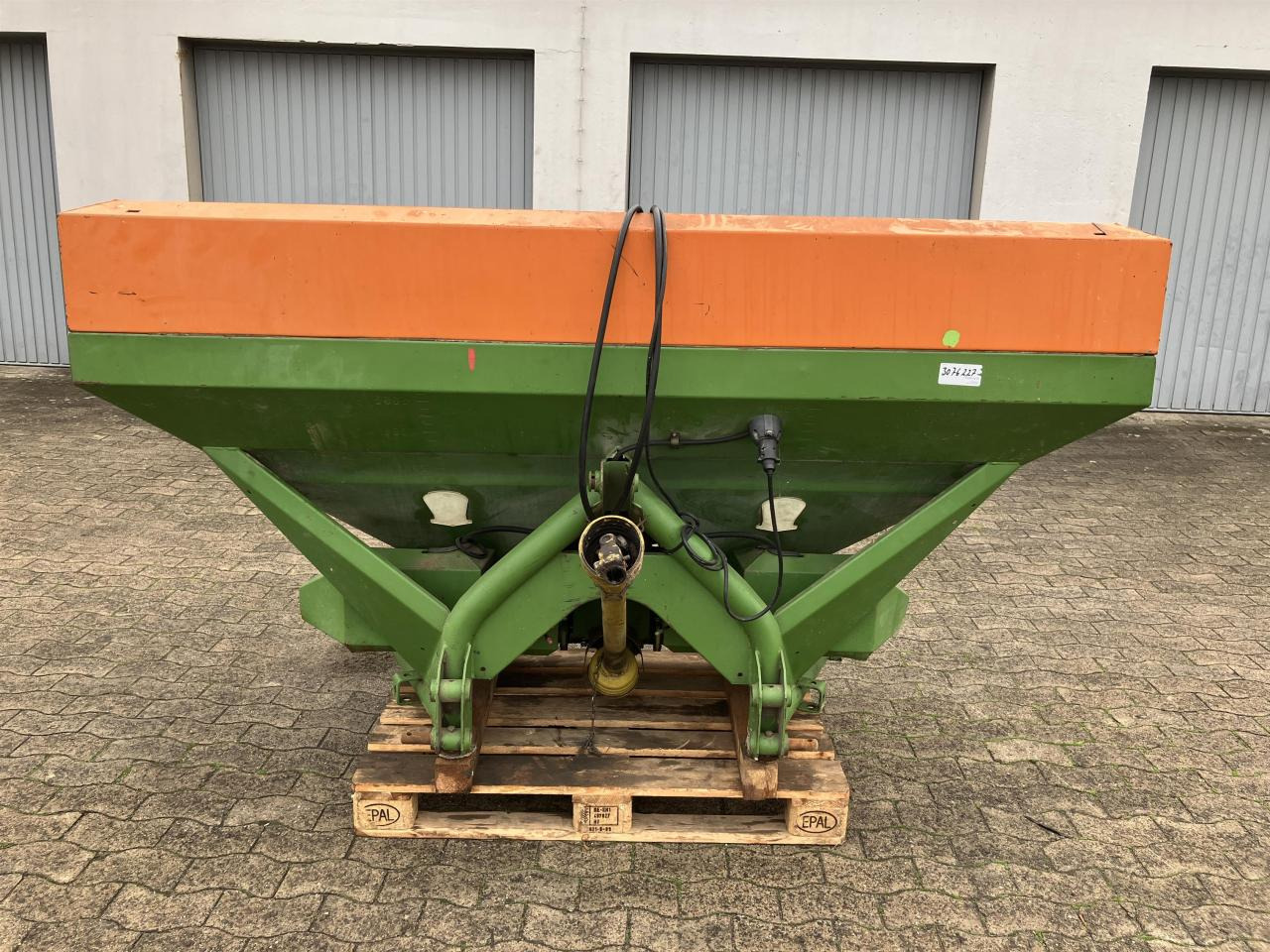 Amazone ZA-U 1001 - Minerālmēslu izkliedētājs: foto 1 Amazone ZA-U 1001 - Minerālmēslu izkliedētājs: foto 1