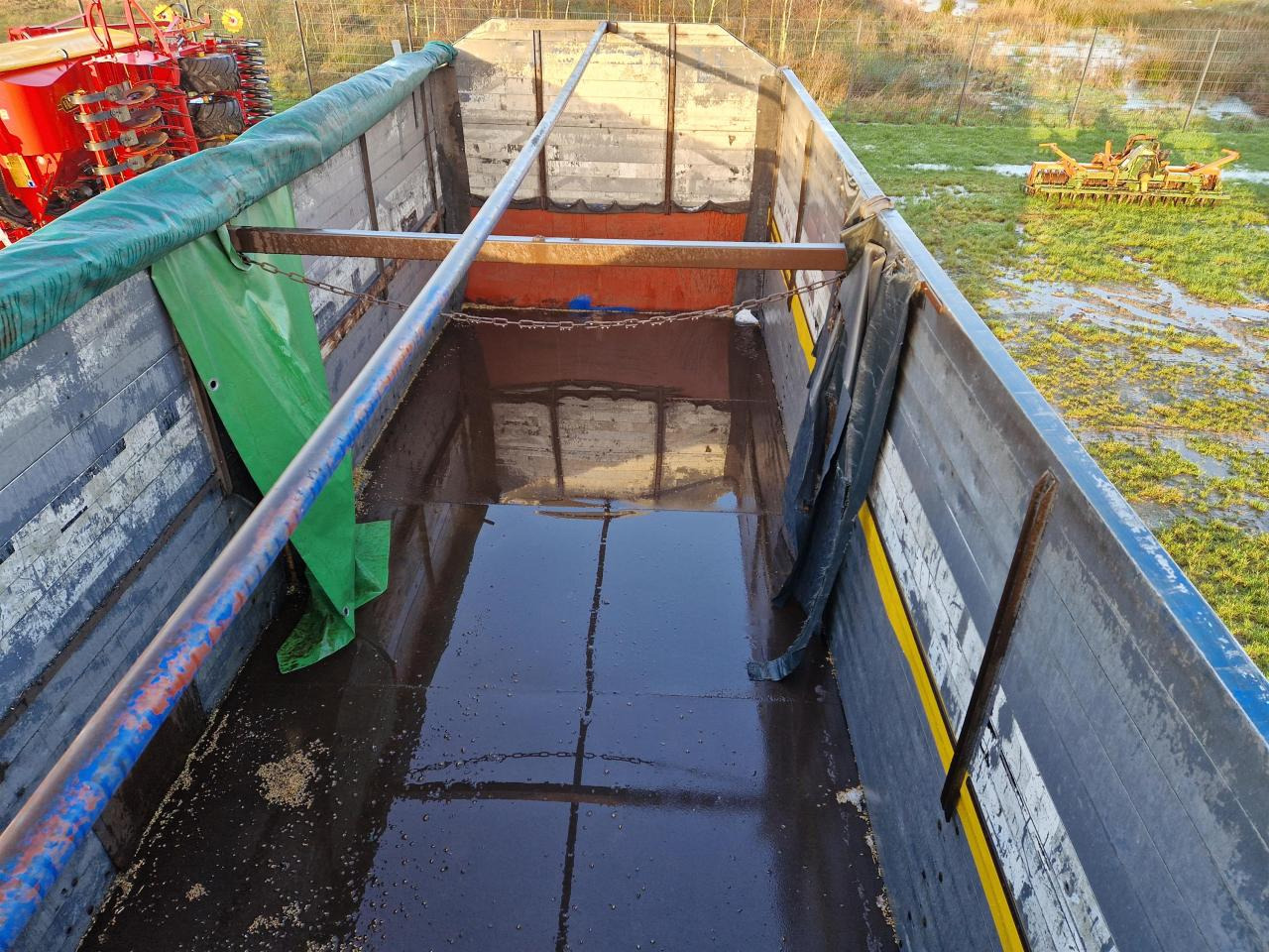 Blumhardt 3-Achs 24 to - Piekabe pašizgāzējs: foto 4 Blumhardt 3-Achs 24 to - Piekabe pašizgāzējs: foto 4