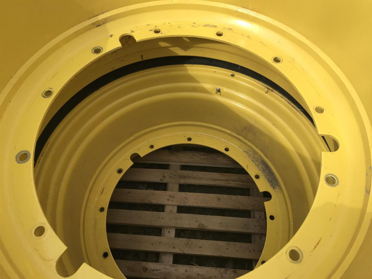 Bridgestone 710/75R42 - Riepa - Lauksaimniecības tehnika: foto 4 Bridgestone 710/75R42 - Riepa - Lauksaimniecības tehnika: foto 4