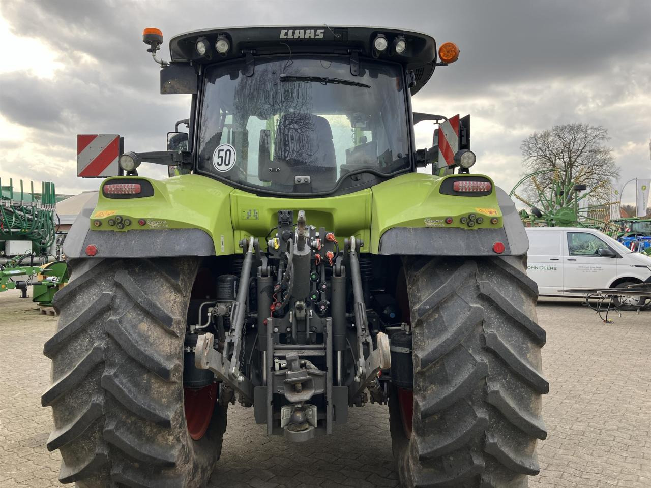Traktors CLAAS Arion 660 C Matic: foto 9