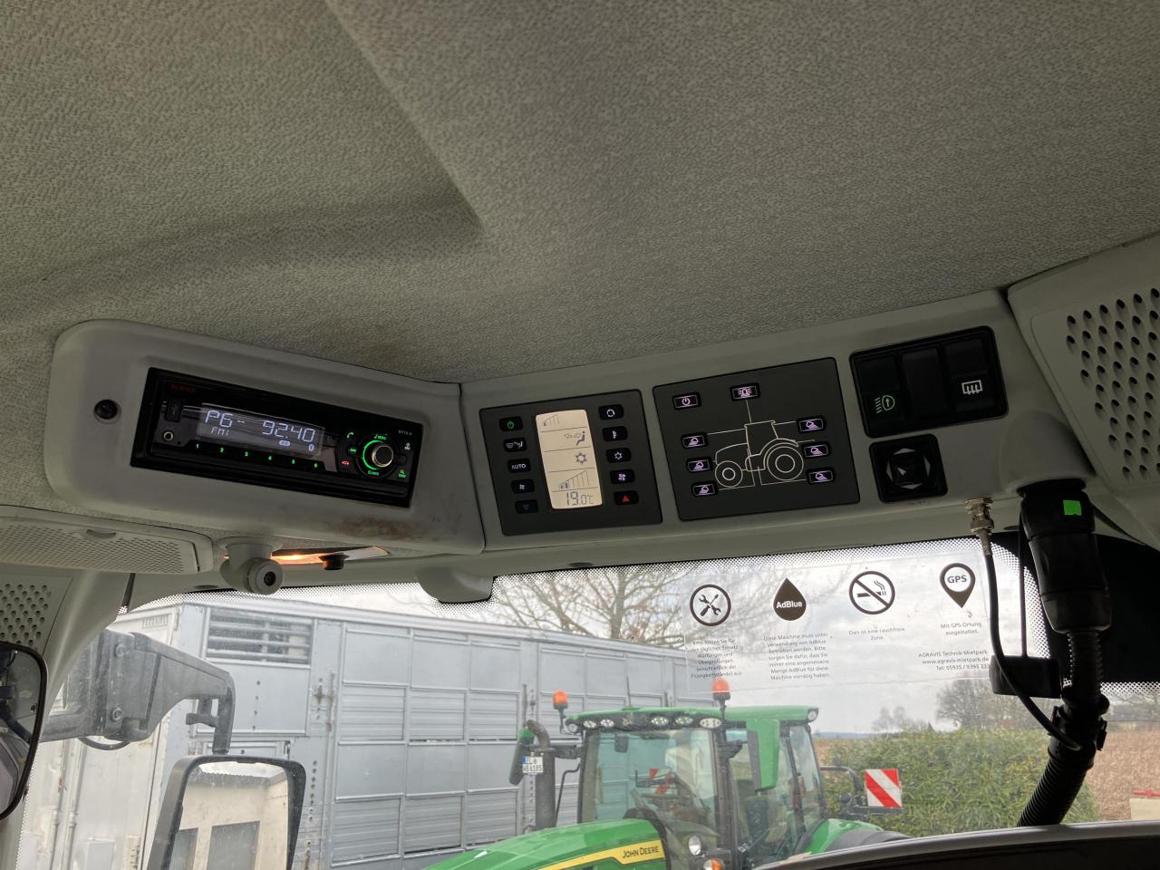 Traktors CLAAS Arion 660 C Matic: foto 15