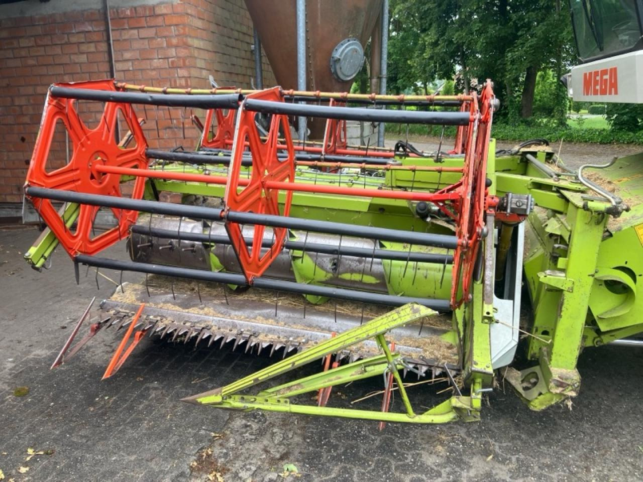 CLAAS Dominator 218 Mega - Labības kombains: foto 5 CLAAS Dominator 218 Mega - Labības kombains: foto 5