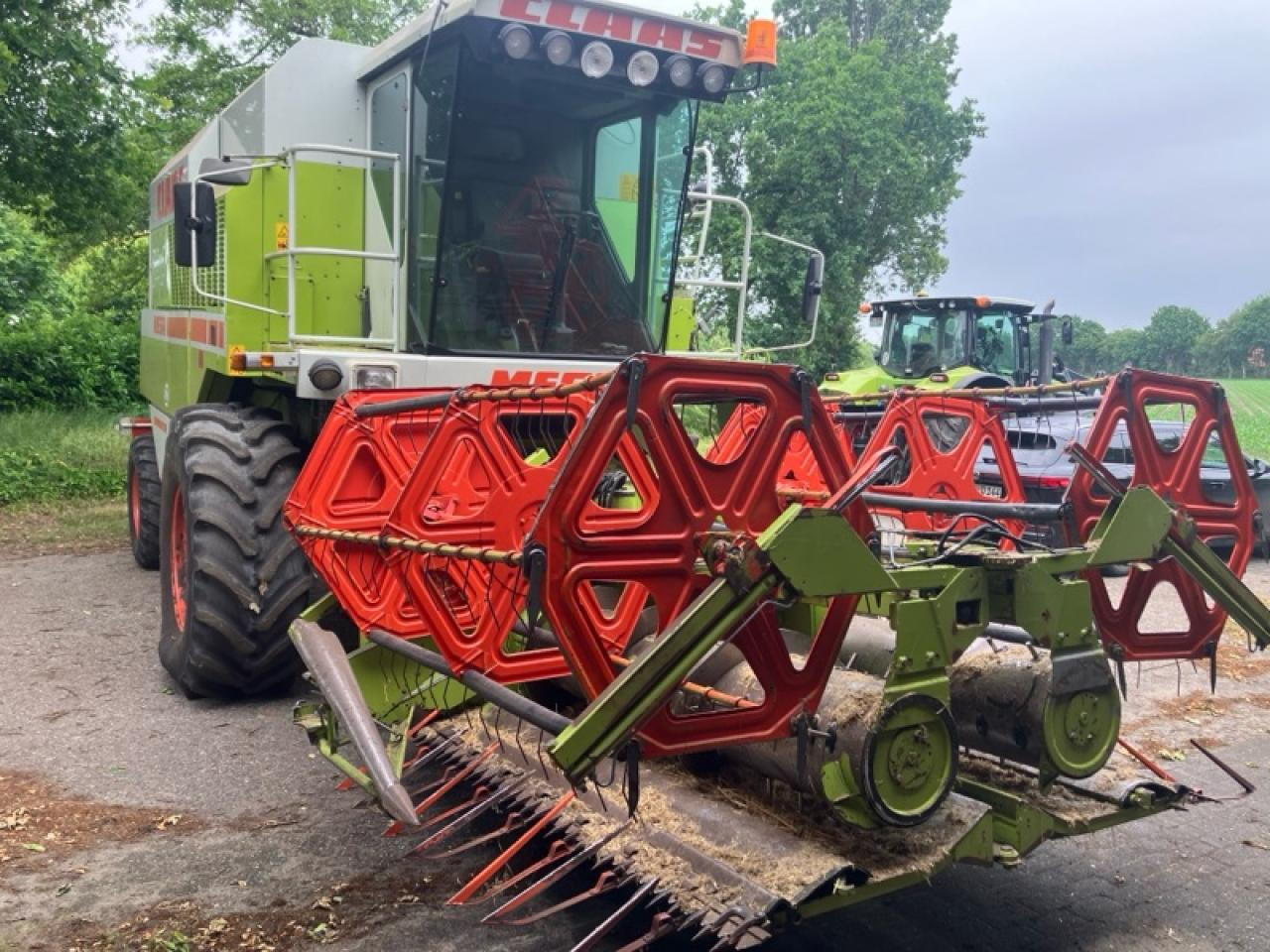 CLAAS Dominator 218 Mega - Labības kombains: foto 2 CLAAS Dominator 218 Mega - Labības kombains: foto 2