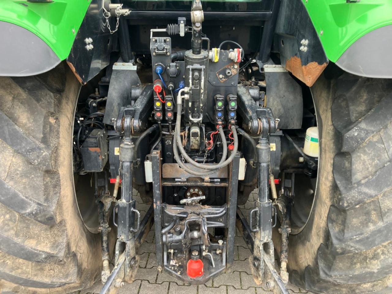 Deutz-Fahr 6215 TTV līzingu Deutz-Fahr 6215 TTV: foto 9