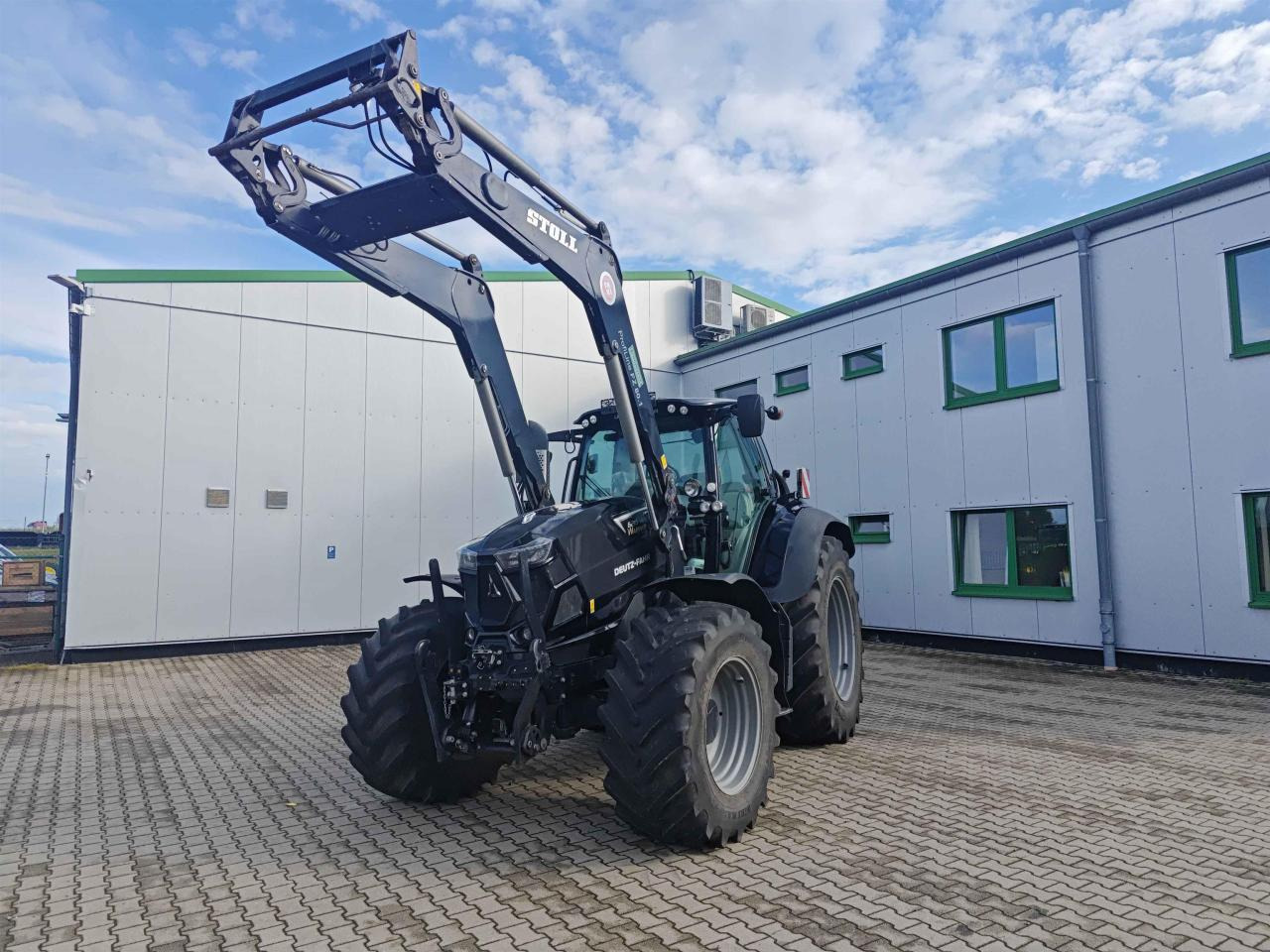 Deutz-Fahr 6215 TTV - Traktors: foto 3 Deutz-Fahr 6215 TTV - Traktors: foto 3
