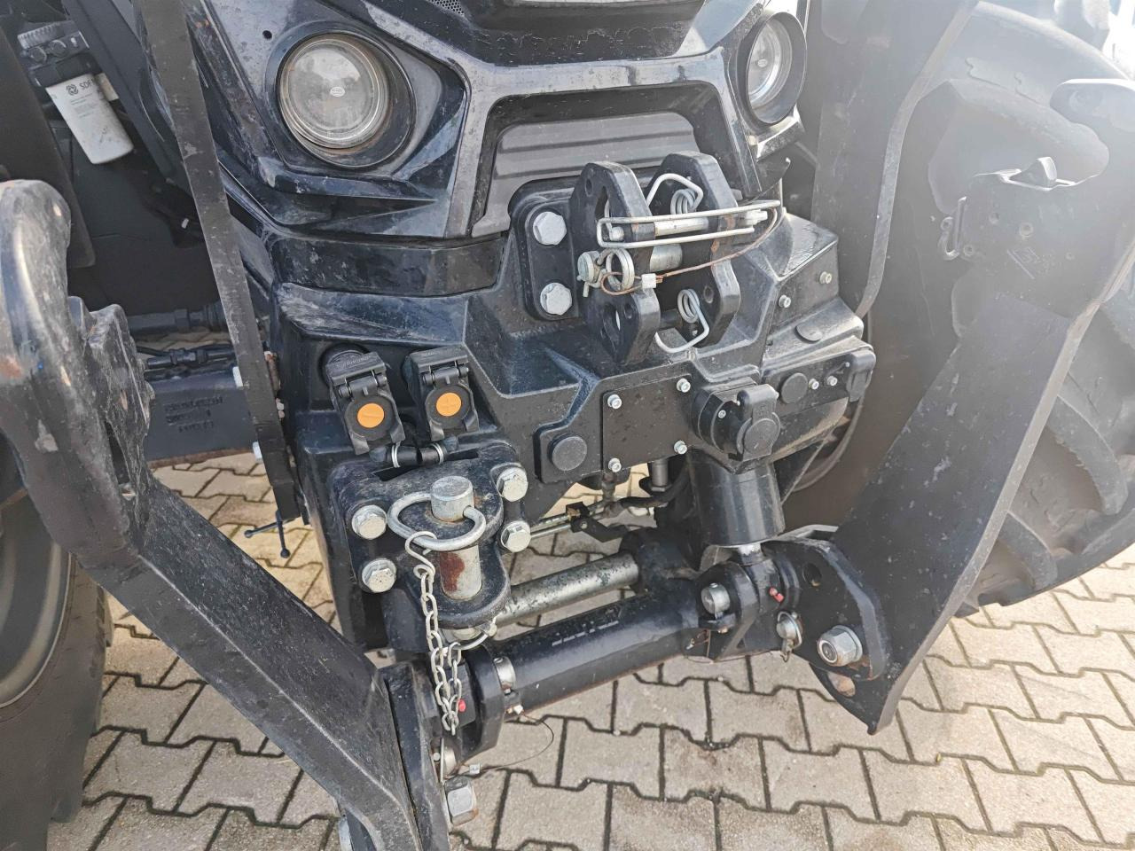 Deutz-Fahr 6215 TTV - Traktors: foto 4 Deutz-Fahr 6215 TTV - Traktors: foto 4