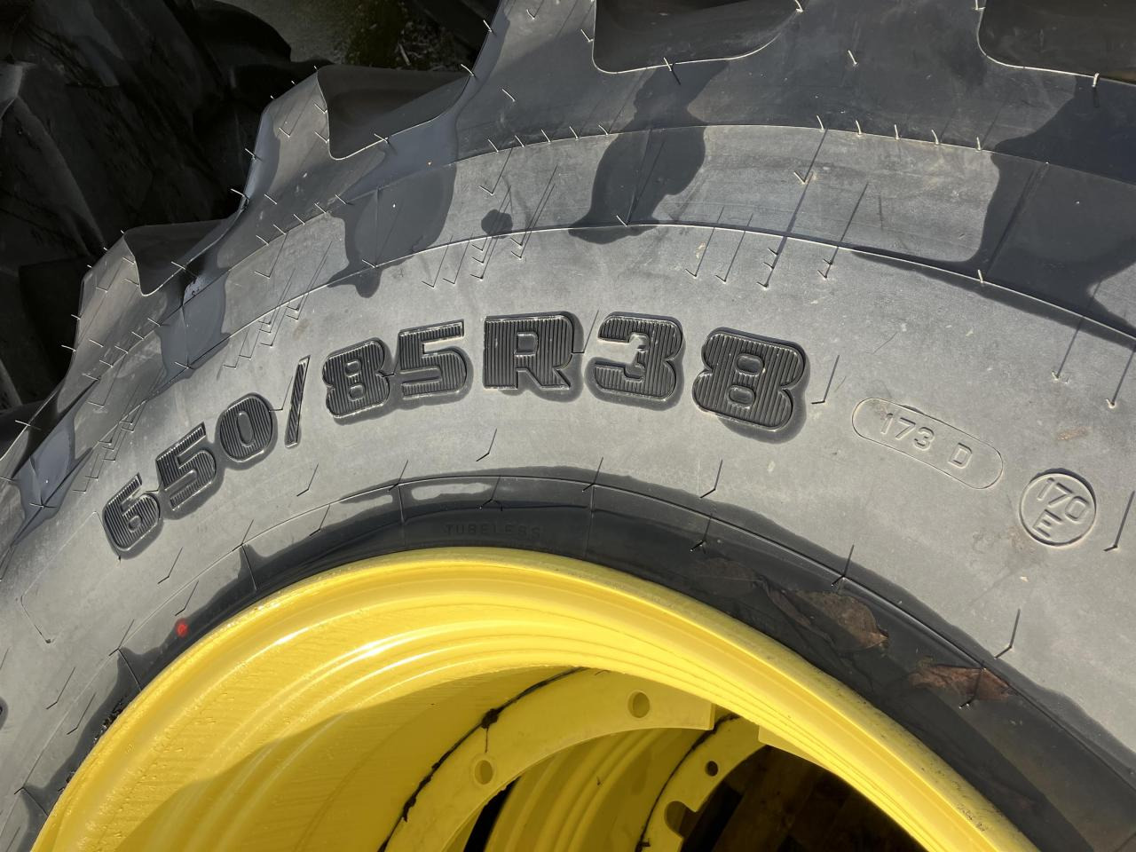 Firestone 650/85R38 - Riepa - Lauksaimniecības tehnika: foto 4 Firestone 650/85R38 - Riepa - Lauksaimniecības tehnika: foto 4