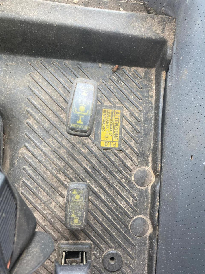 Traktors Hürlimann XT 909: foto 10