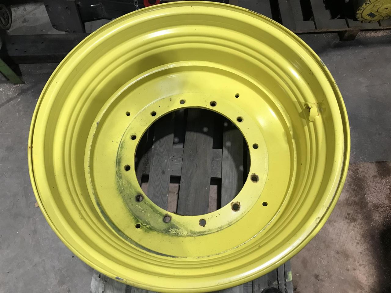 John Deere 20x34 - Riteņa disks - Lauksaimniecības tehnika: foto 4 John Deere 20x34 - Riteņa disks - Lauksaimniecības tehnika: foto 4