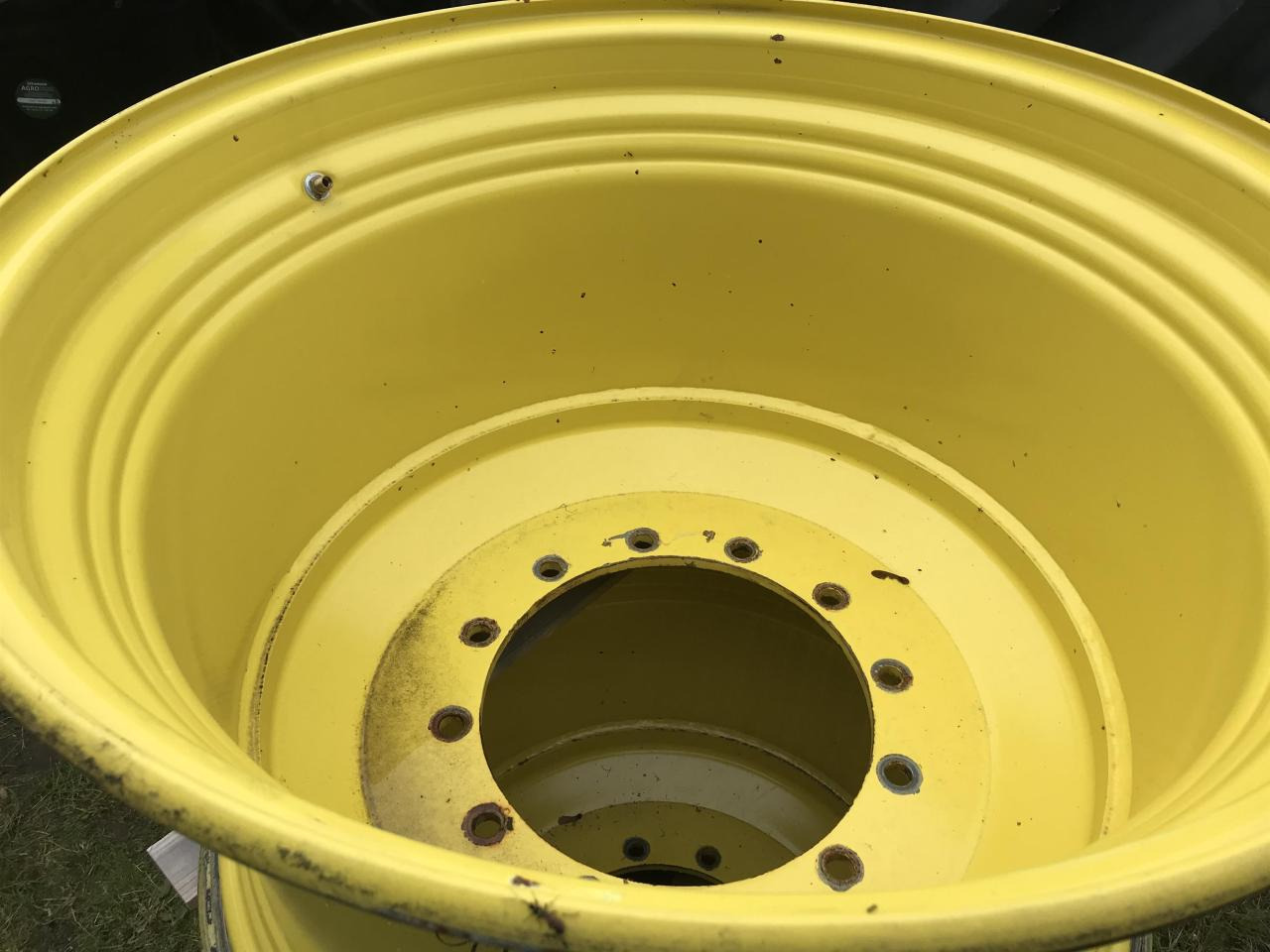 John Deere 23x34 - Riepa - Lauksaimniecības tehnika: foto 3 John Deere 23x34 - Riepa - Lauksaimniecības tehnika: foto 3