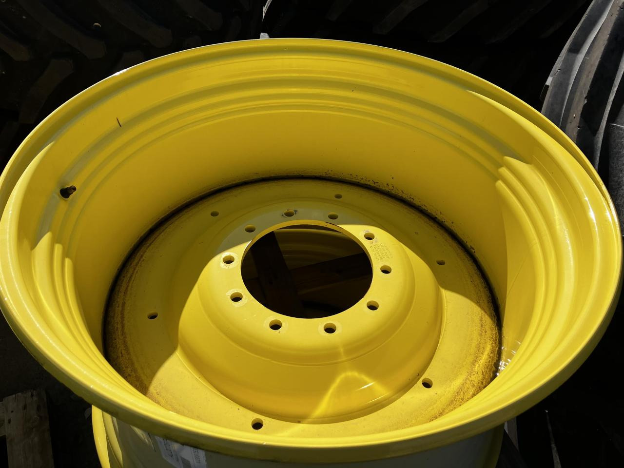 John Deere 23x38 - Riepa - Lauksaimniecības tehnika: foto 2 John Deere 23x38 - Riepa - Lauksaimniecības tehnika: foto 2