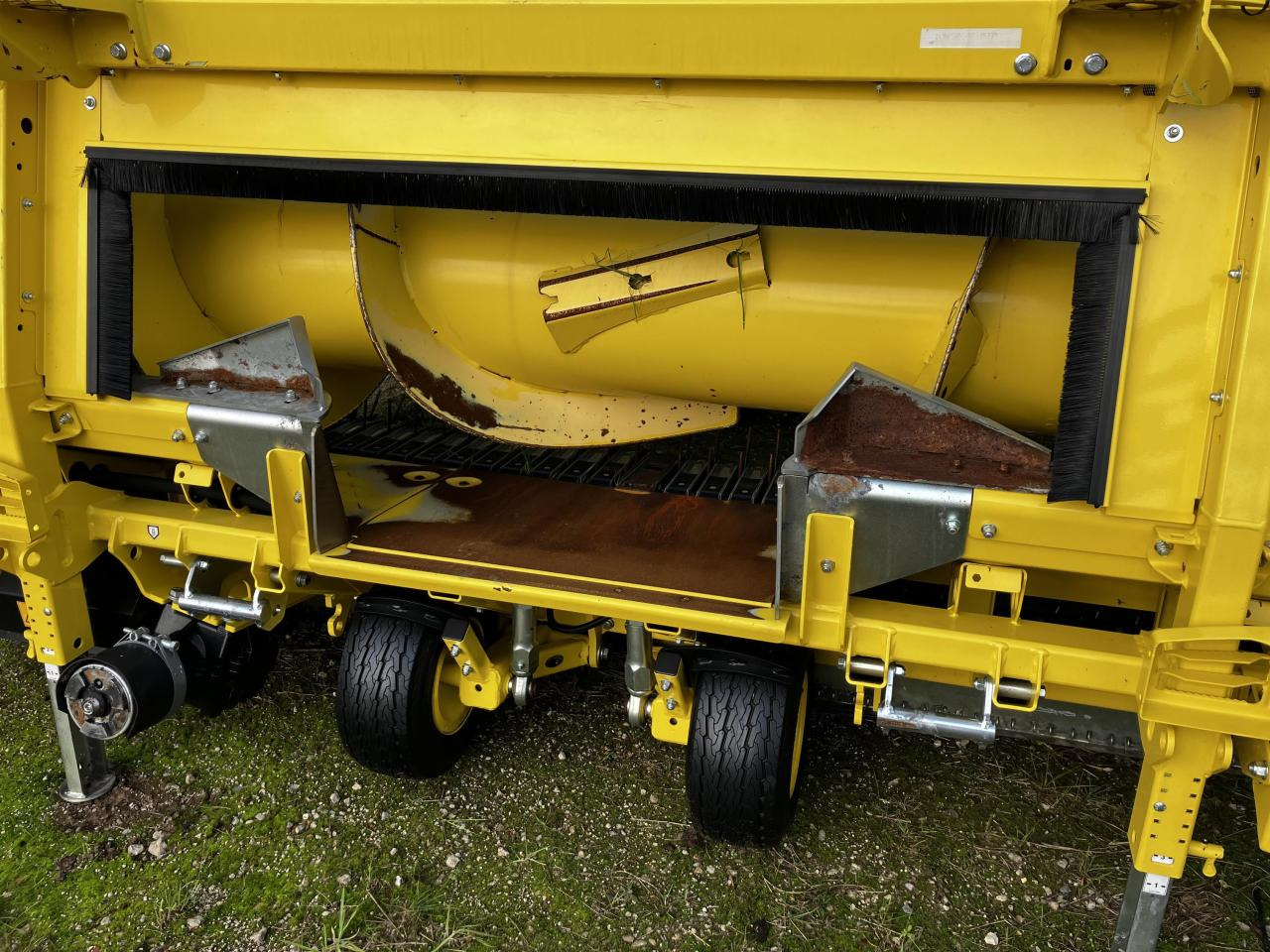 John Deere 30R - Lopbarības kombaina papildaprīkojums: foto 2 John Deere 30R - Lopbarības kombaina papildaprīkojums: foto 2