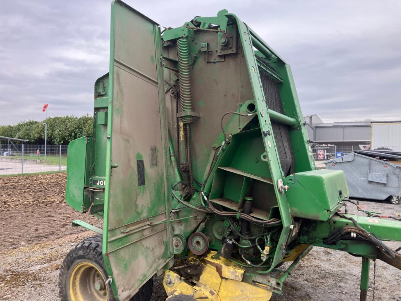 John Deere 550 - Rituļu prese: foto 4 John Deere 550 - Rituļu prese: foto 4