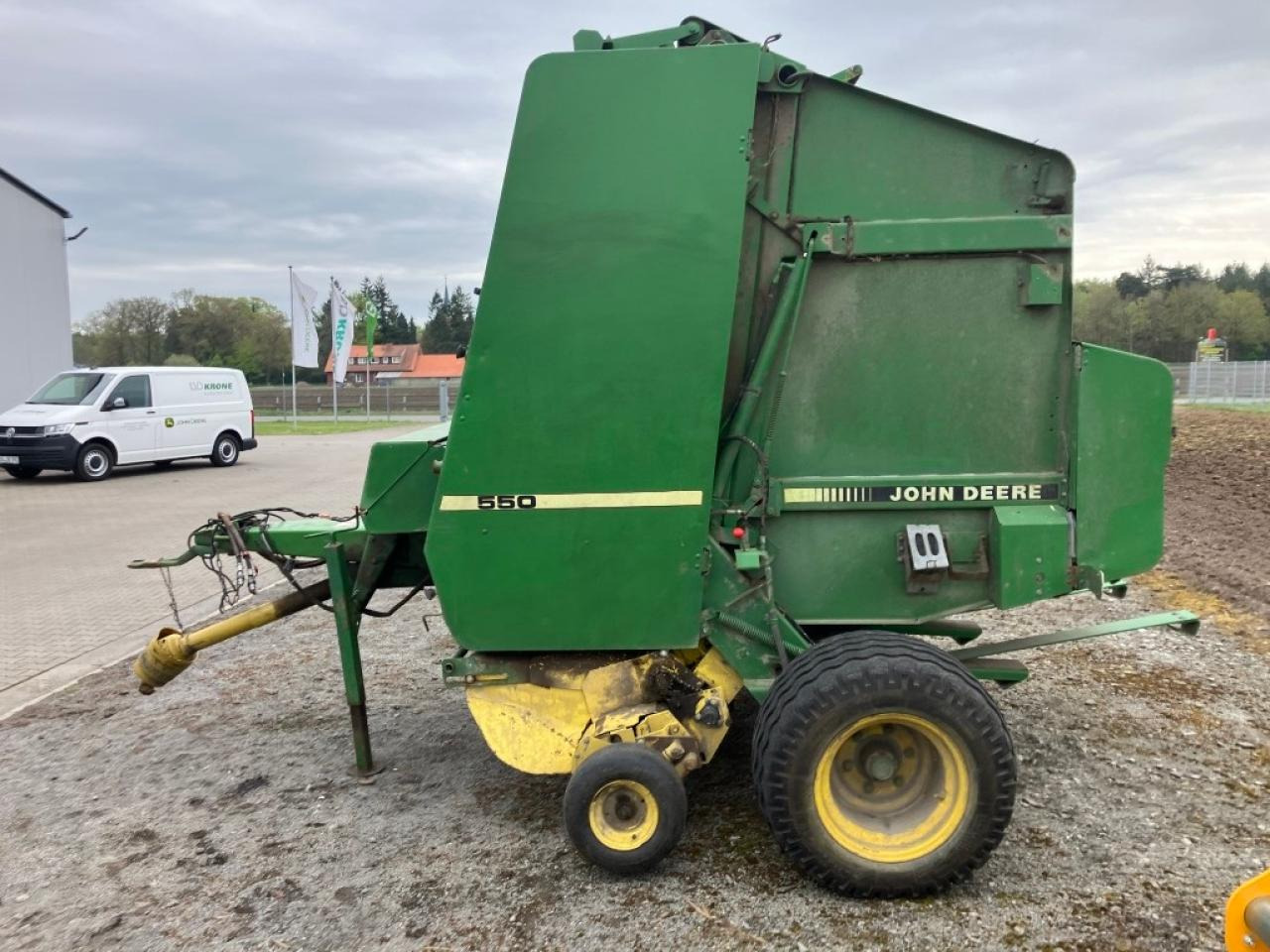 John Deere 550 - Rituļu prese: foto 2 John Deere 550 - Rituļu prese: foto 2