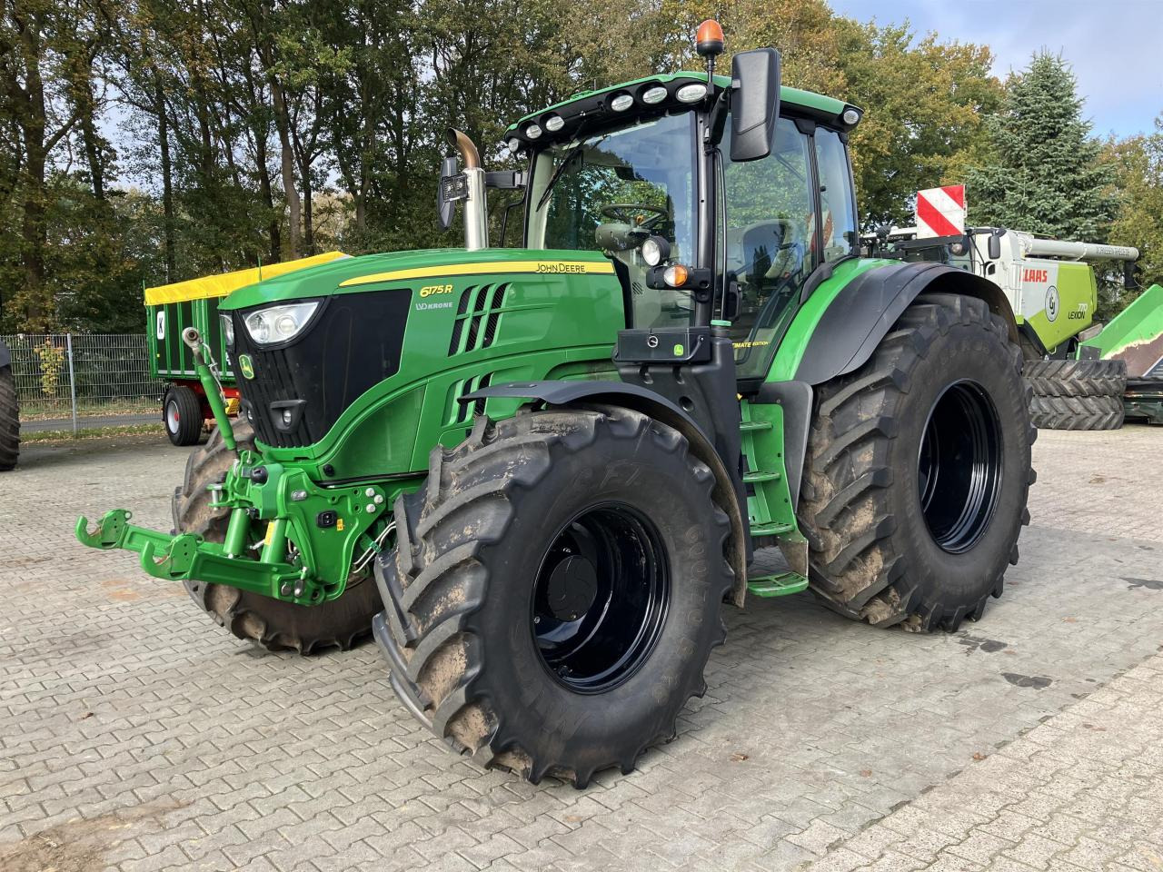 John Deere 6175R - Traktors: foto 1 John Deere 6175R - Traktors: foto 1
