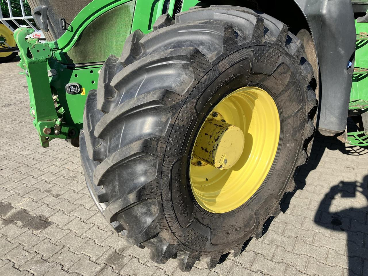 John Deere 6195R - Traktors: foto 5 John Deere 6195R - Traktors: foto 5