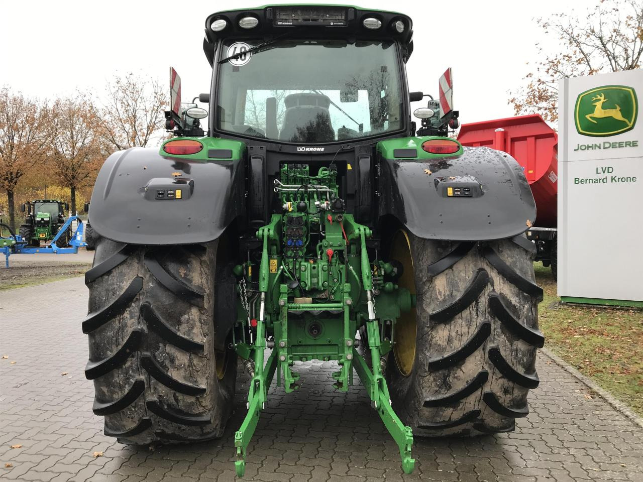 John Deere 6215R - Traktors: foto 5 John Deere 6215R - Traktors: foto 5