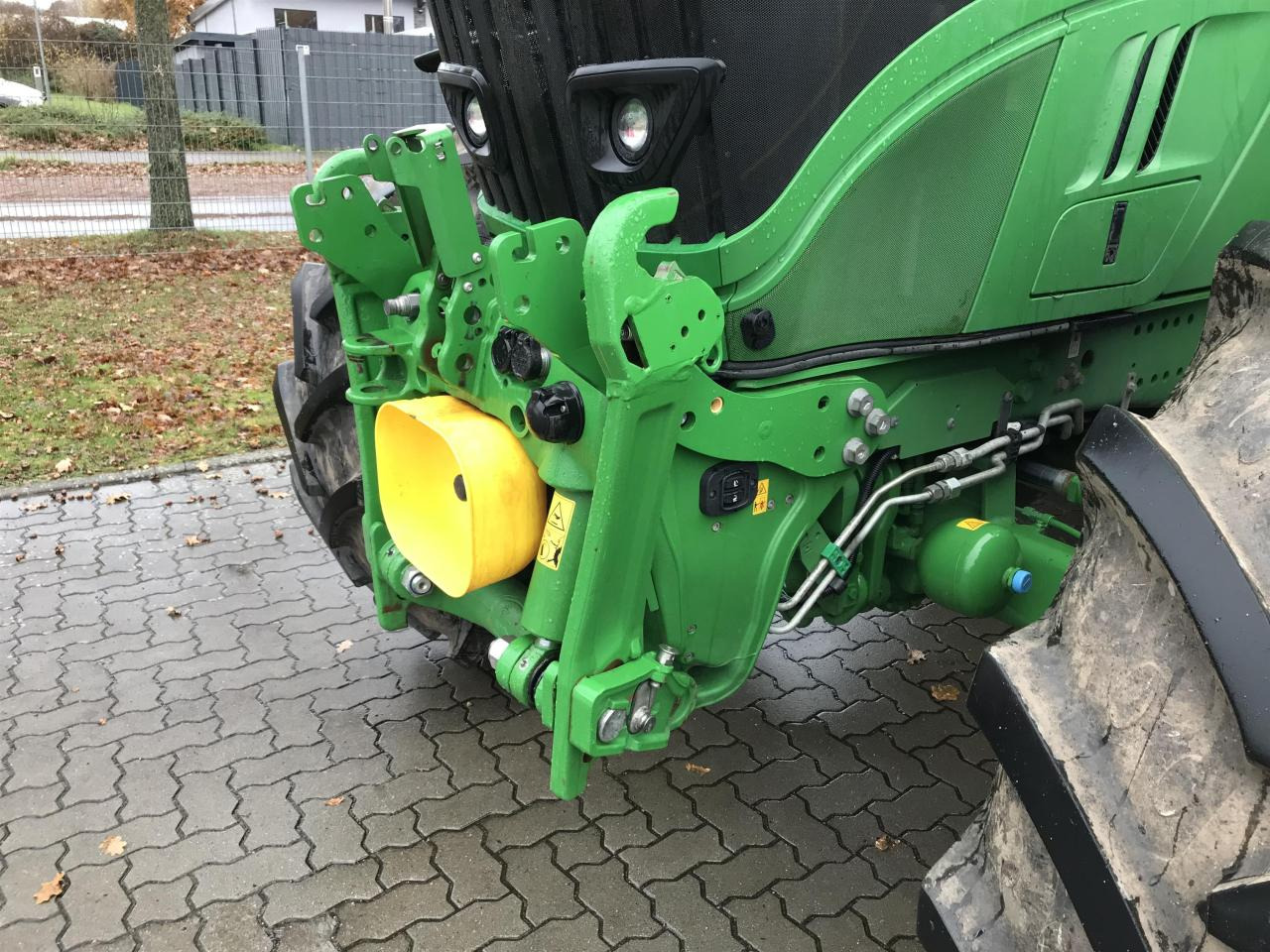 John Deere 6215R - Traktors: foto 4 John Deere 6215R - Traktors: foto 4