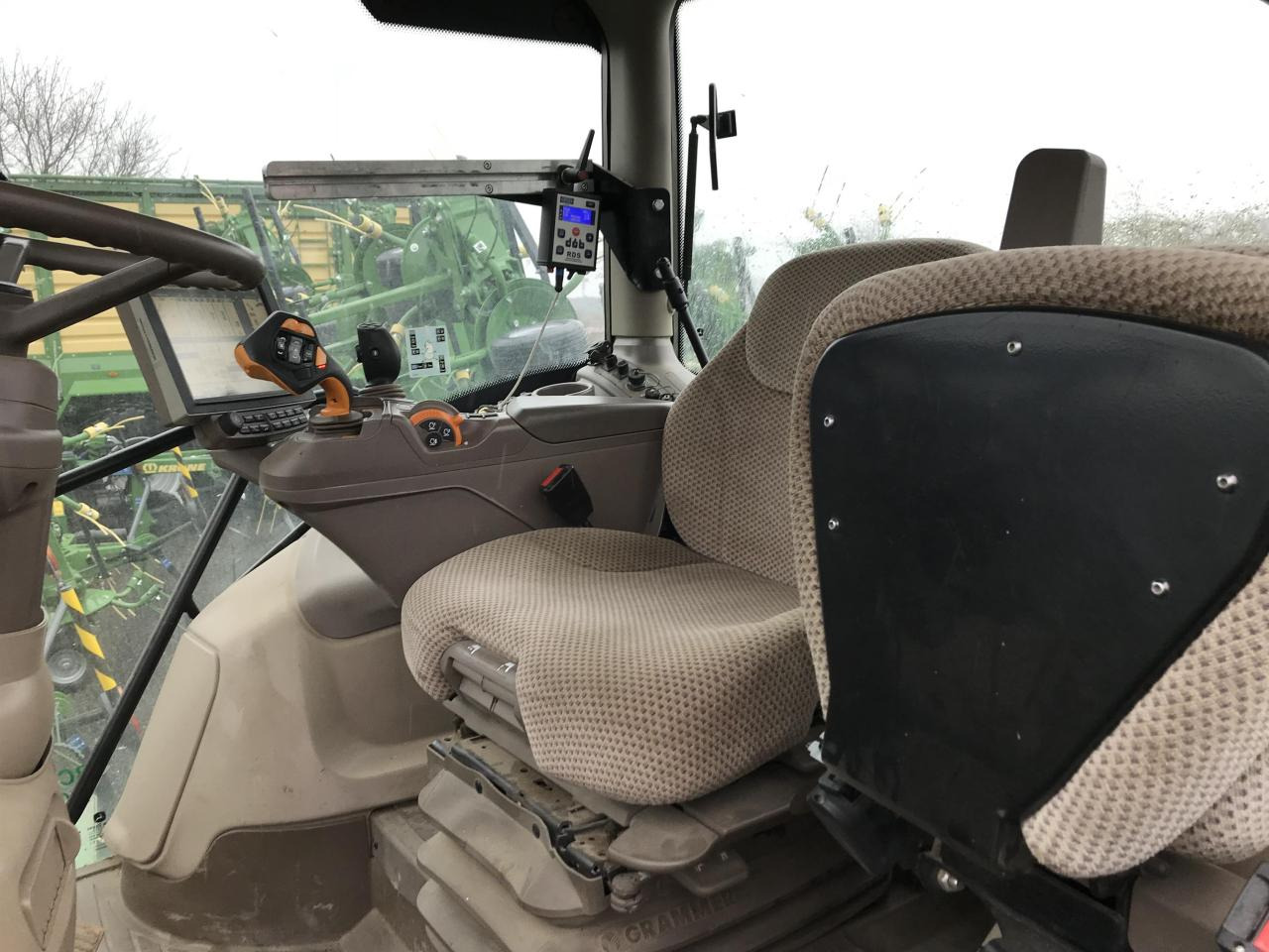 John Deere 6250R - Traktors: foto 5 John Deere 6250R - Traktors: foto 5