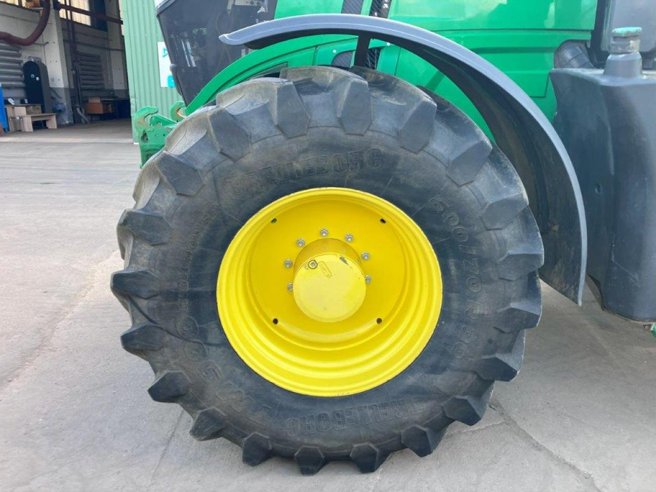 Traktors John Deere 6250R: foto 14