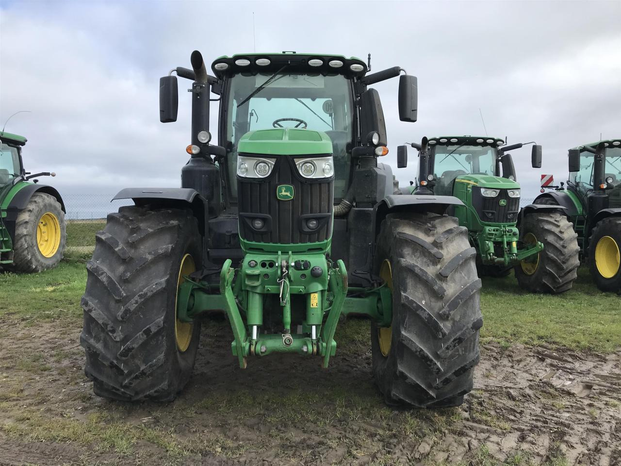John Deere 6250R - Traktors: foto 3 John Deere 6250R - Traktors: foto 3