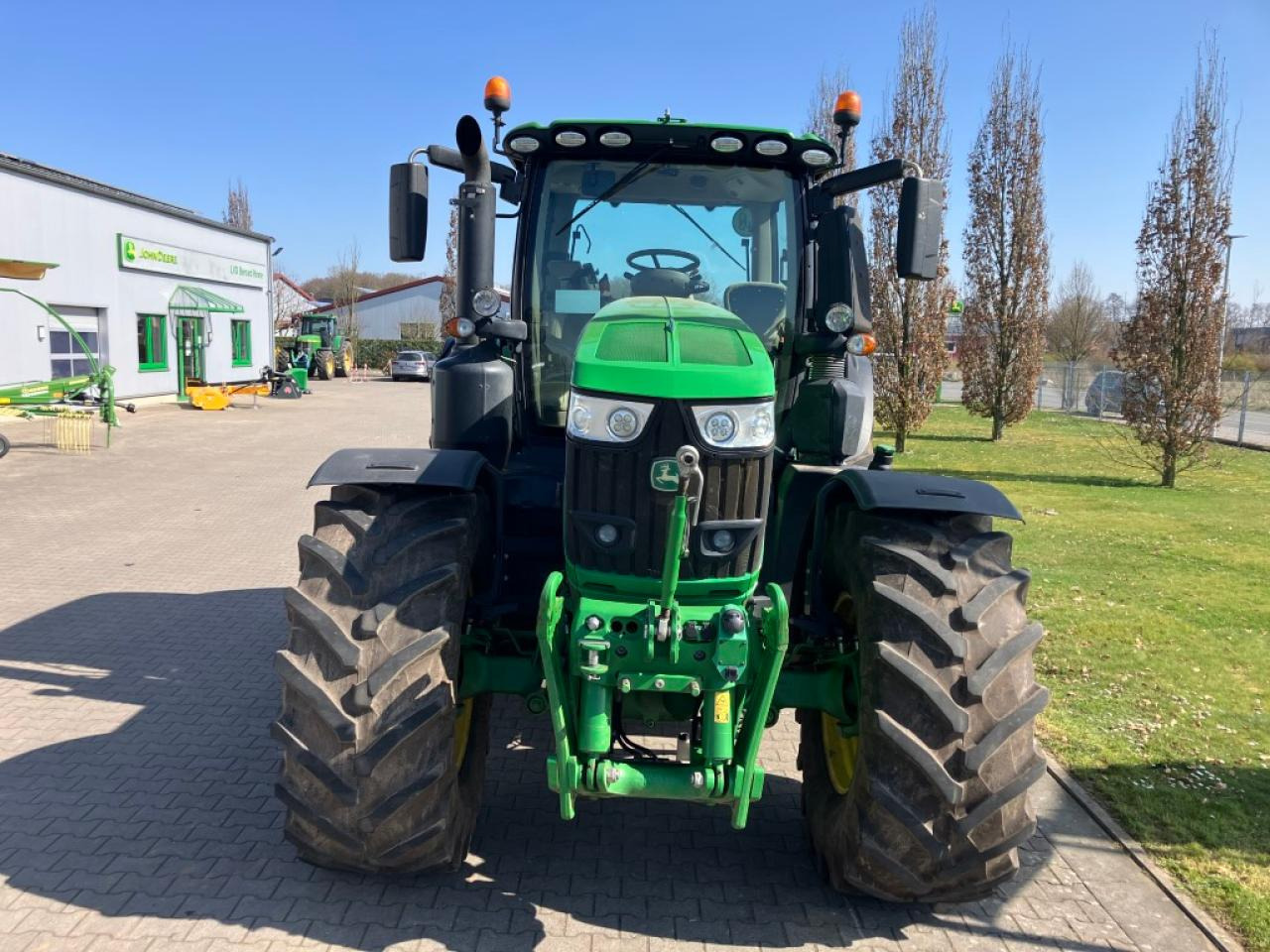 Traktors John Deere 6250R: foto 7