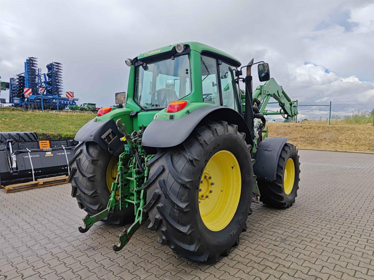 John Deere 6630 PREMIUM - Traktors: foto 5 John Deere 6630 PREMIUM - Traktors: foto 5