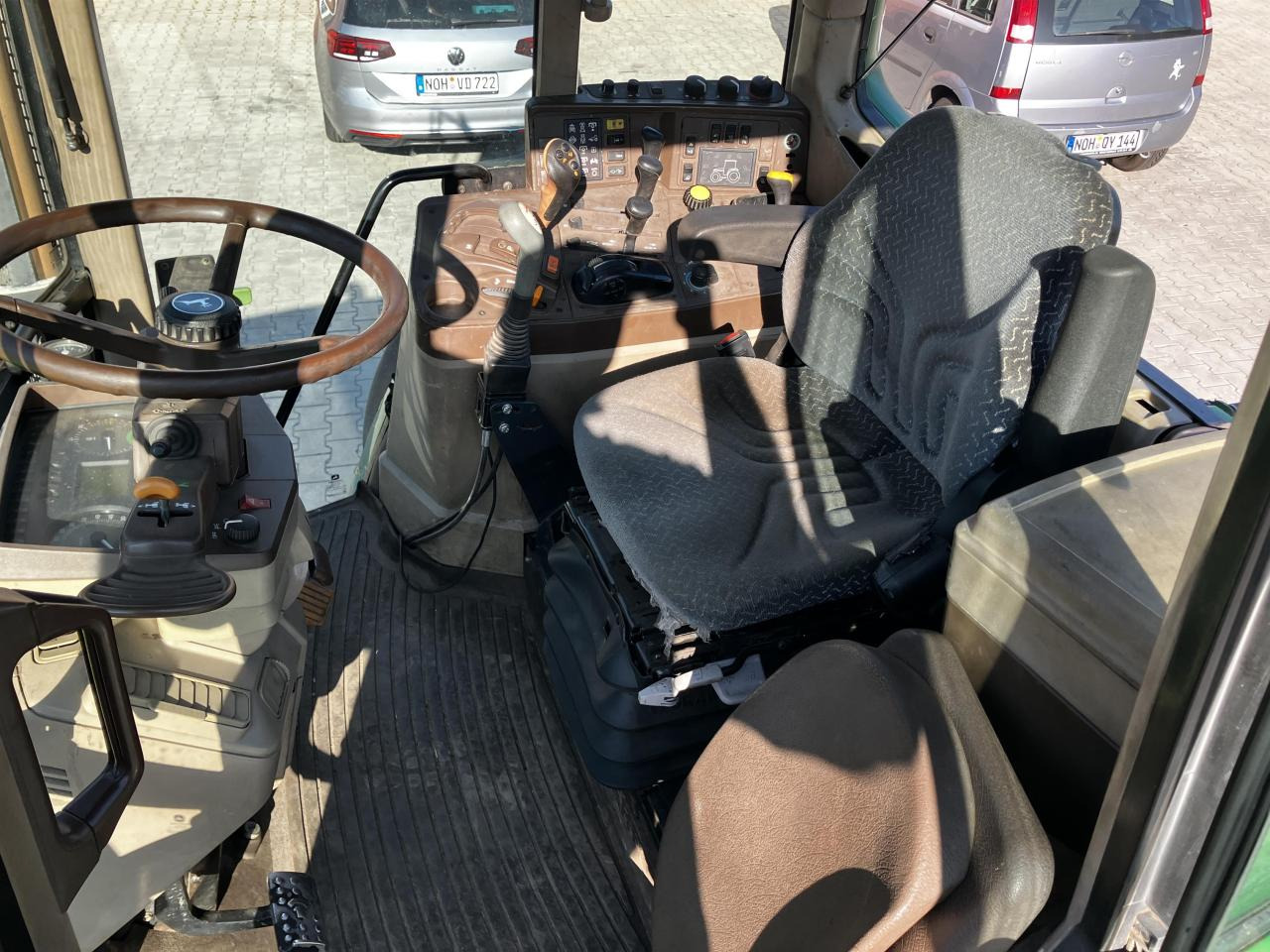 John Deere 6920 S - Traktors: foto 5 John Deere 6920 S - Traktors: foto 5