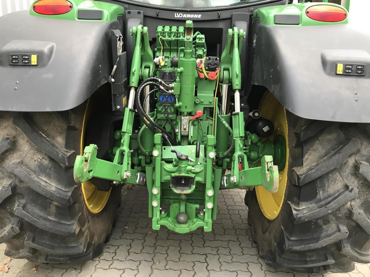 Traktors John Deere 6R 155: foto 6