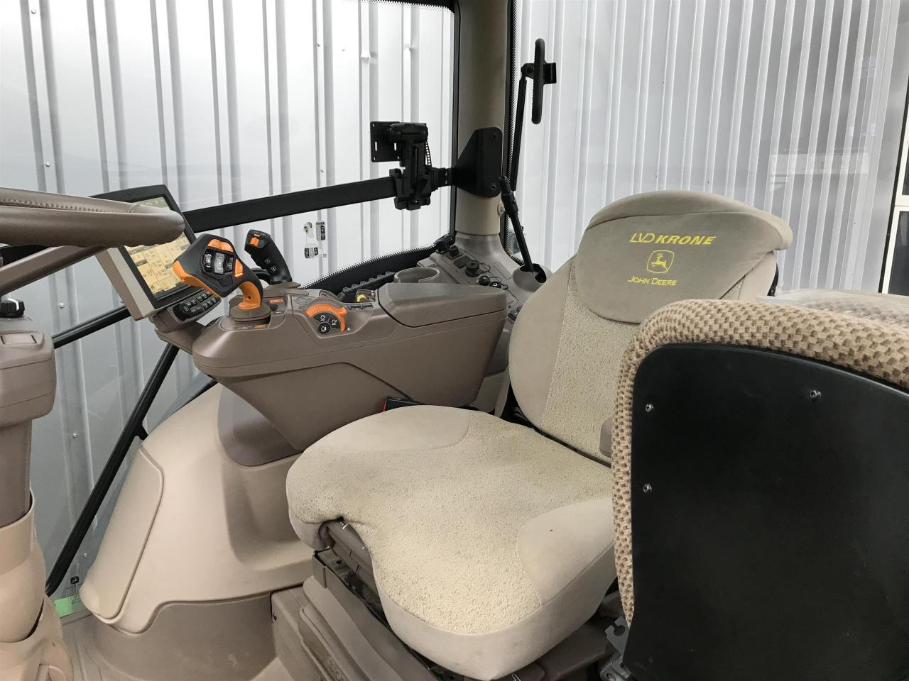 Traktors John Deere 6R 155: foto 7