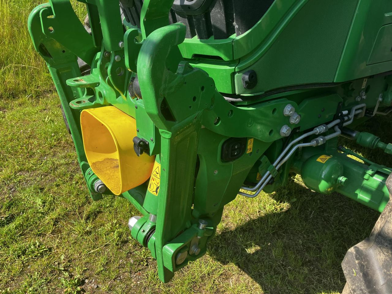 John Deere 6R 155 - Traktors: foto 4 John Deere 6R 155 - Traktors: foto 4