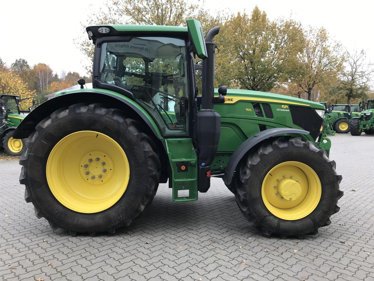 John Deere 6R 155 - Traktors: foto 2 John Deere 6R 155 - Traktors: foto 2