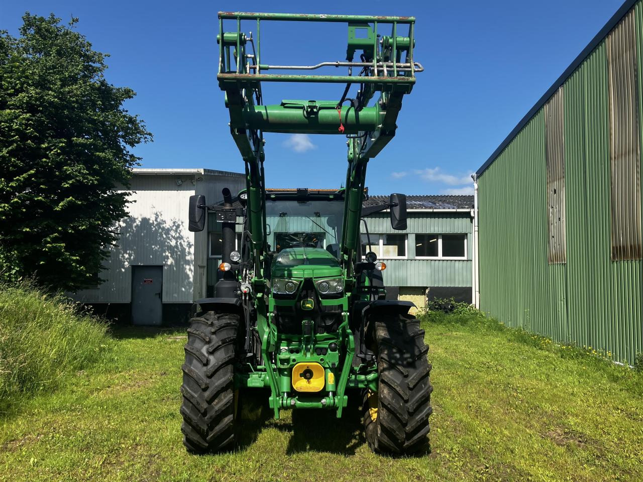 John Deere 6R 155 - Traktors: foto 3 John Deere 6R 155 - Traktors: foto 3