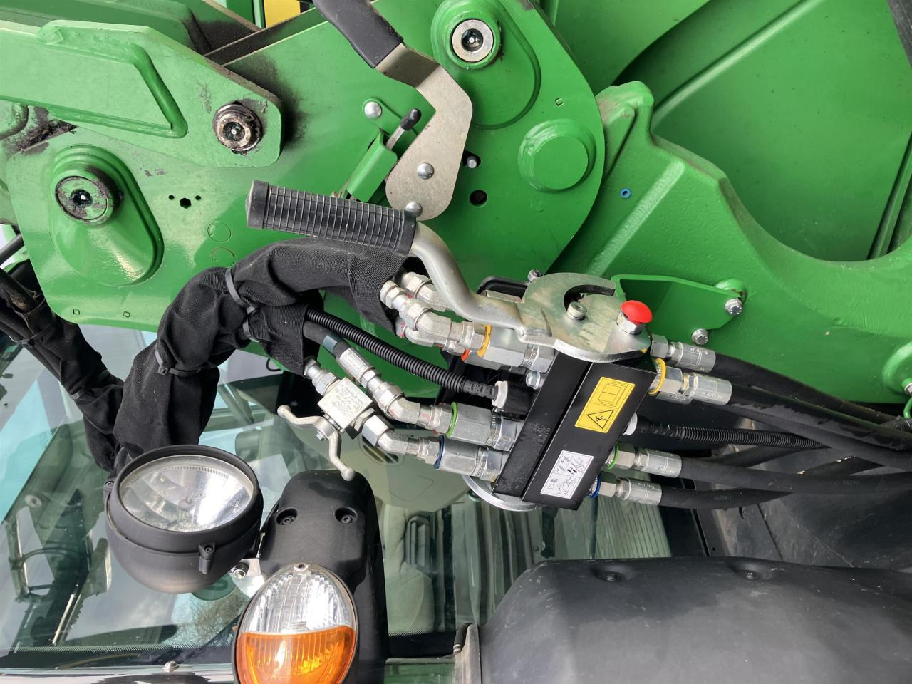 John Deere 6R 155 - Traktors: foto 5 John Deere 6R 155 - Traktors: foto 5