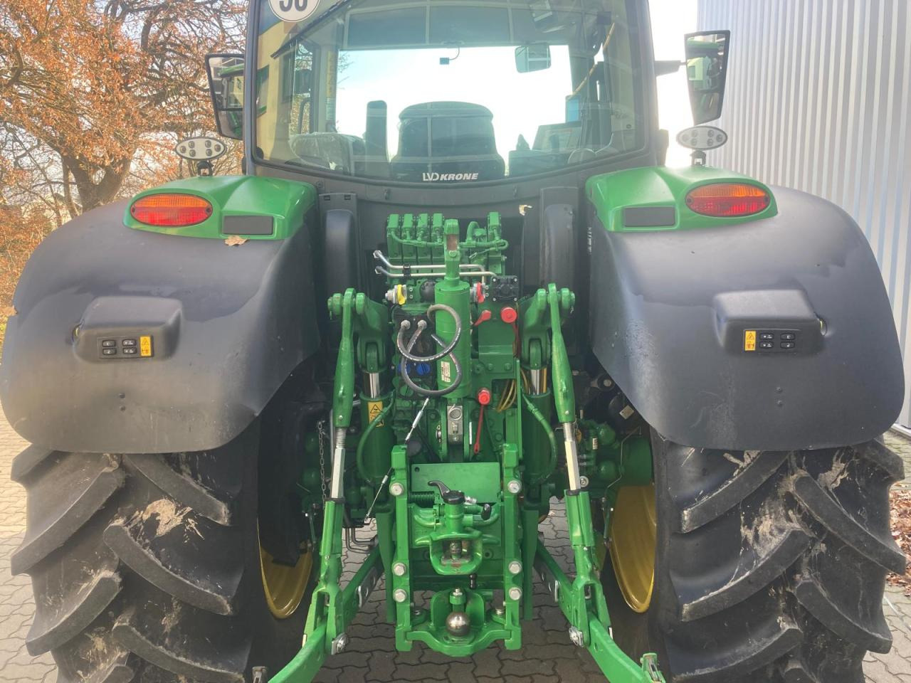 John Deere 6R 155 - Traktors: foto 3 John Deere 6R 155 - Traktors: foto 3