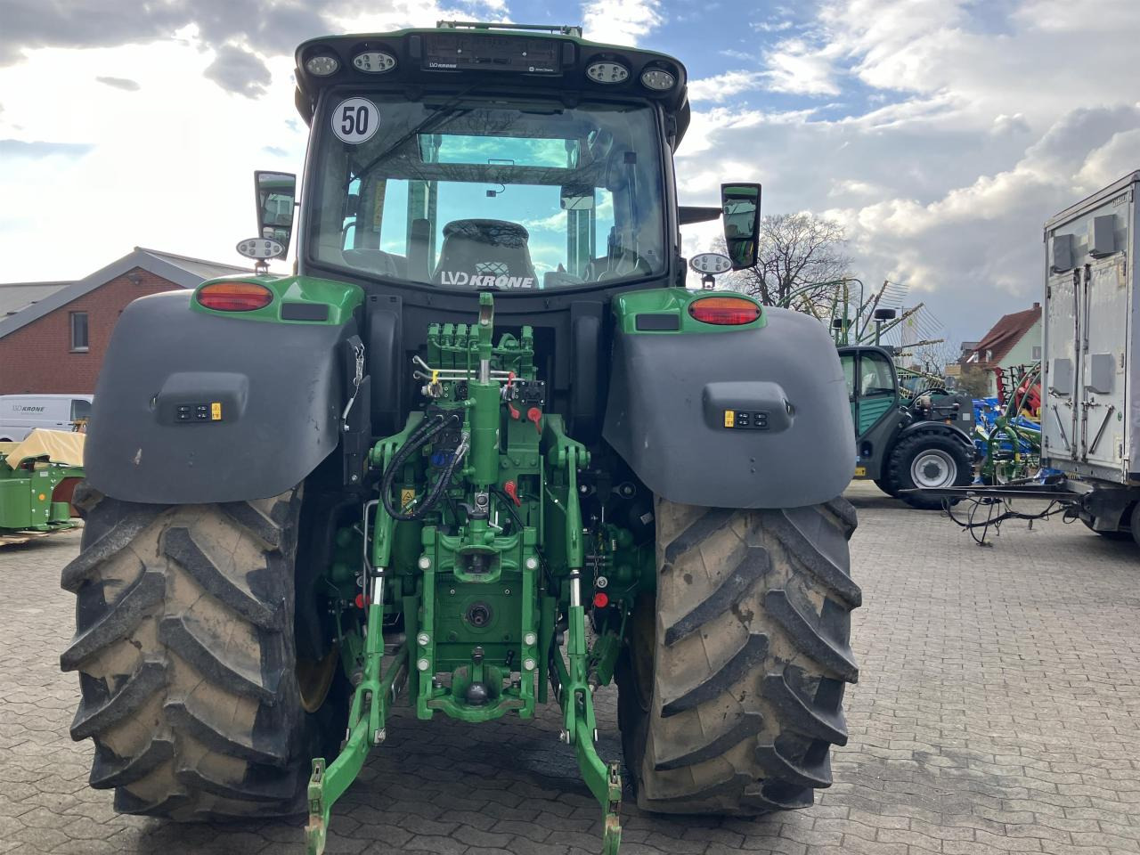 John Deere 6R 155 - Traktors: foto 4 John Deere 6R 155 - Traktors: foto 4