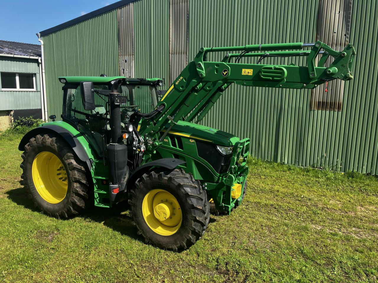 John Deere 6R 155 - Traktors: foto 2 John Deere 6R 155 - Traktors: foto 2